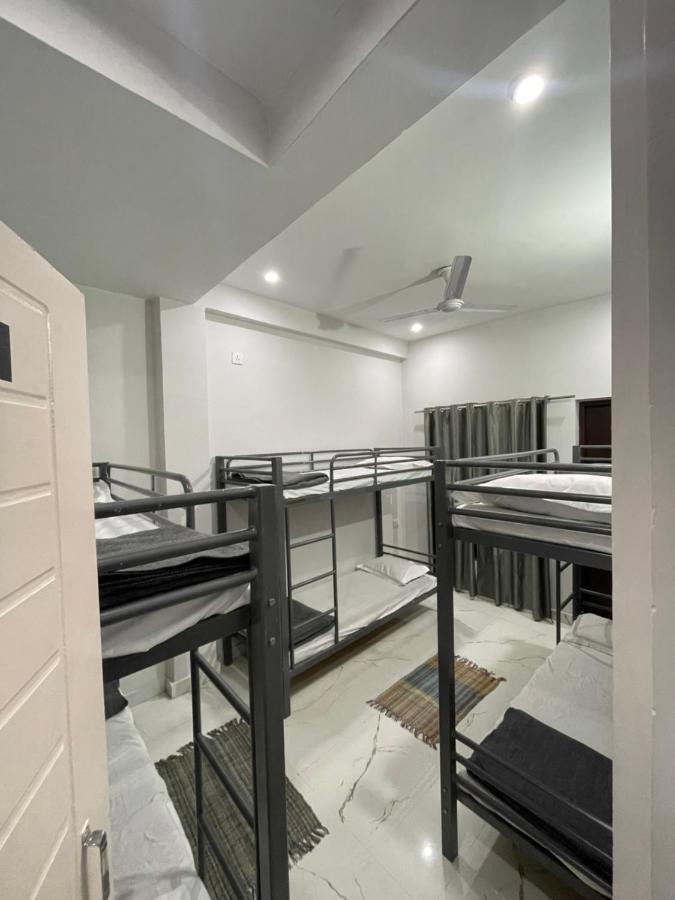 Olt Hostel Rishīkesh Zewnętrze zdjęcie
